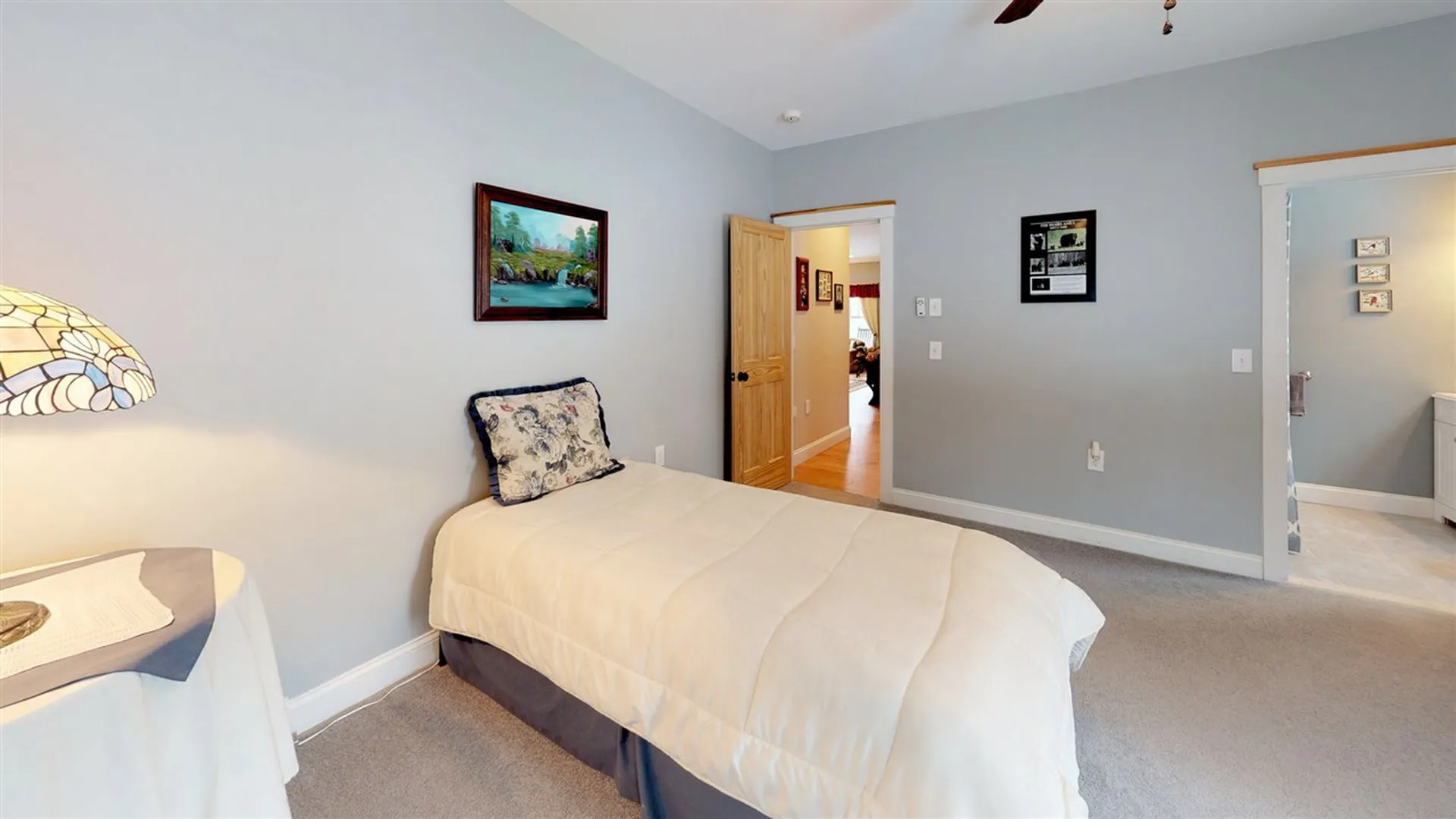 8 Pasture Lane Holderness NH 03245
