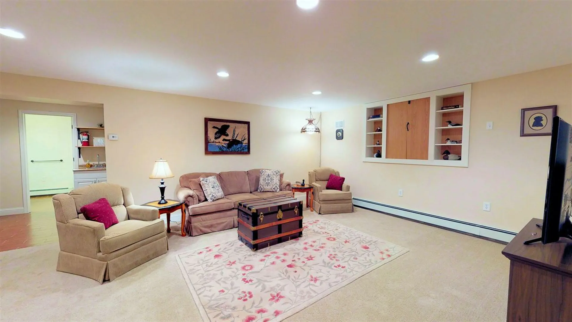 8 Pasture Lane Holderness NH 03245