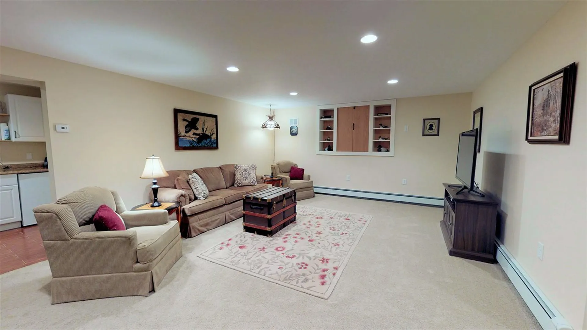 8 Pasture Lane Holderness NH 03245