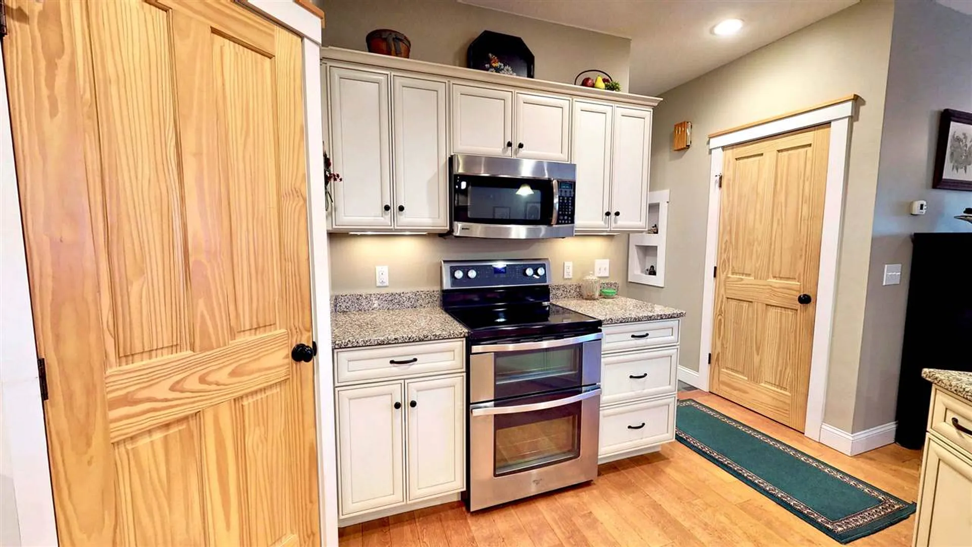 8 Pasture Lane Holderness NH 03245