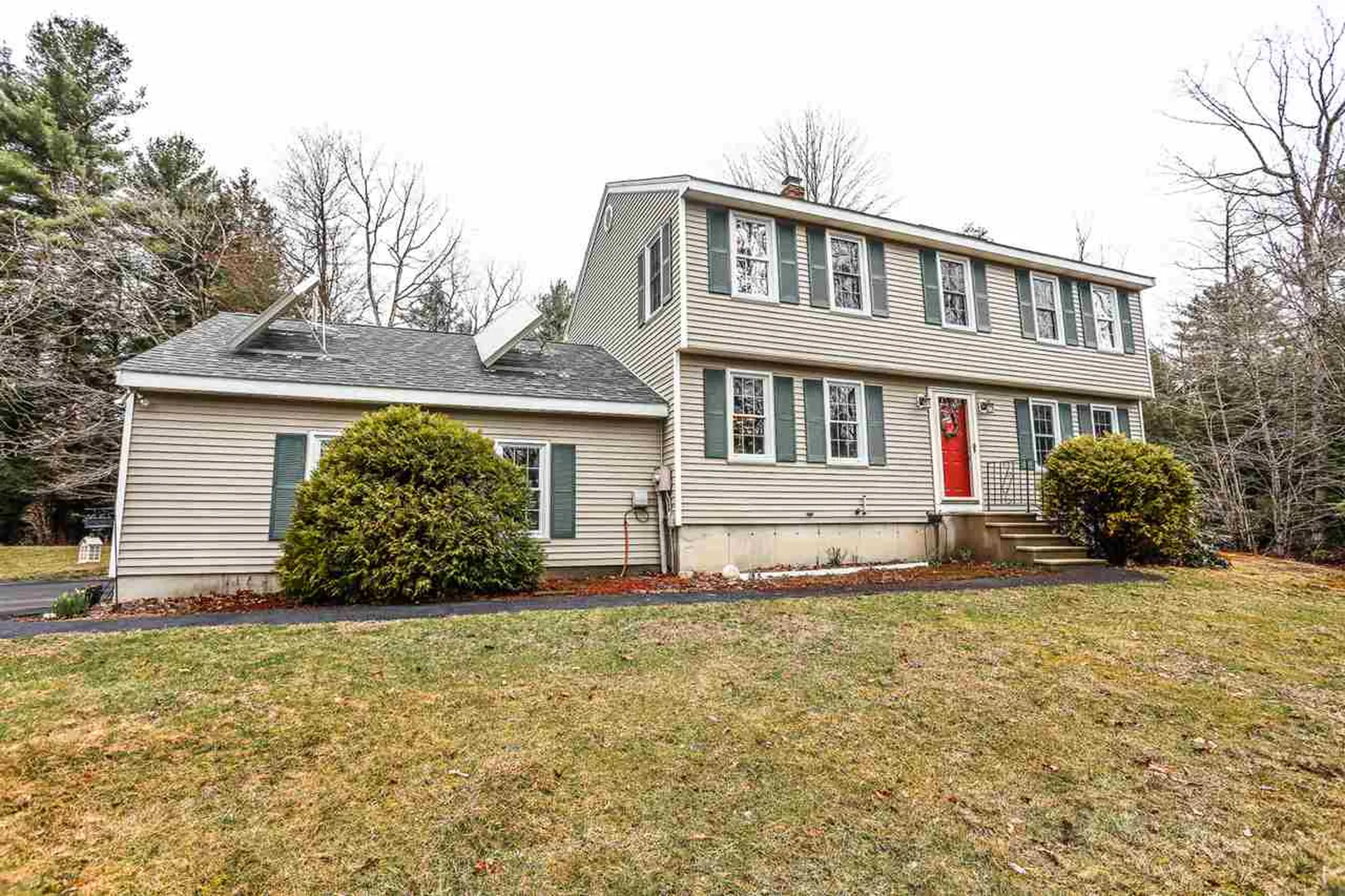 10 Muscatanipus Road Brookline NH 03033