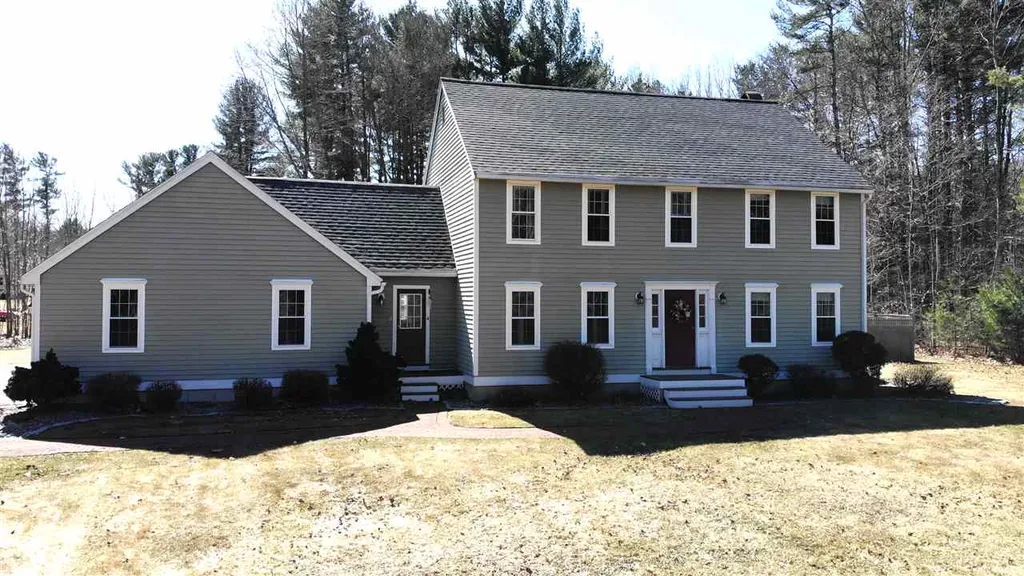 5 Gretas Way Stratham NH 03885