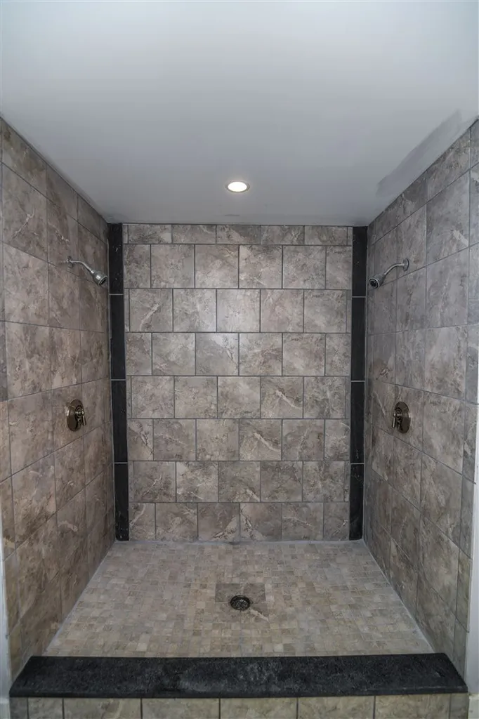 30 Chestnut Way Lee NH 03861