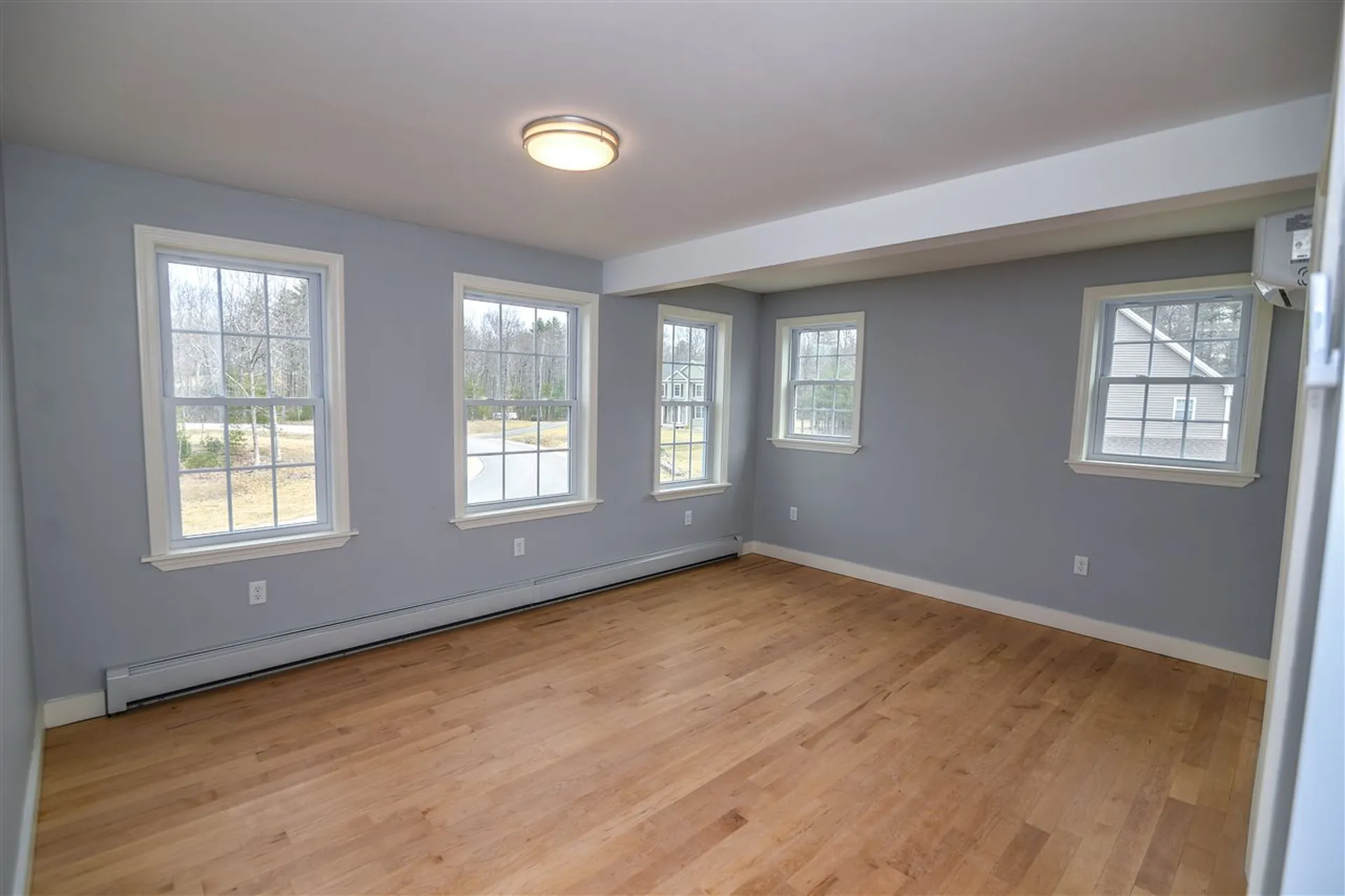 30 Chestnut Way Lee NH 03861