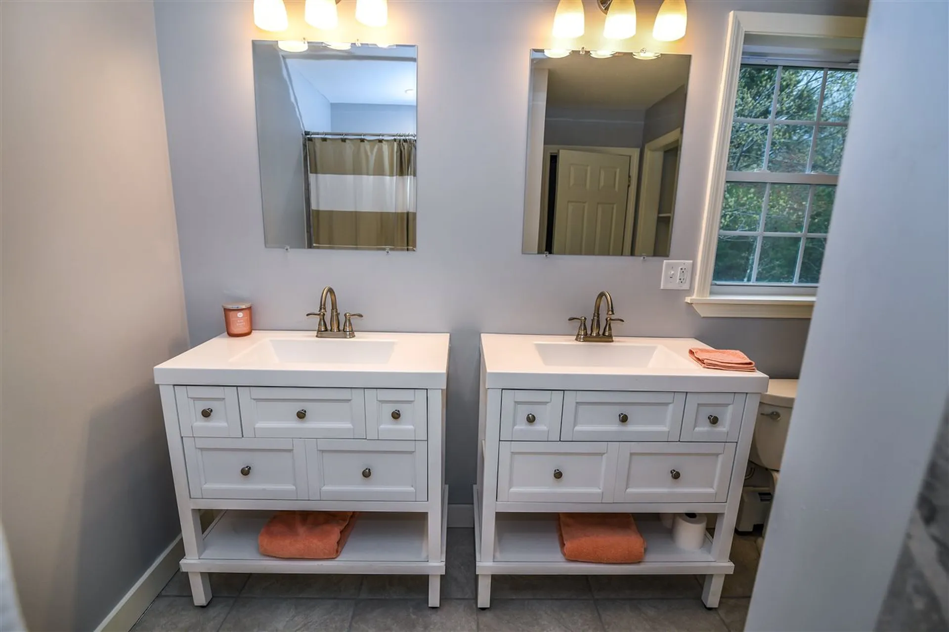 30 Chestnut Way Lee NH 03861