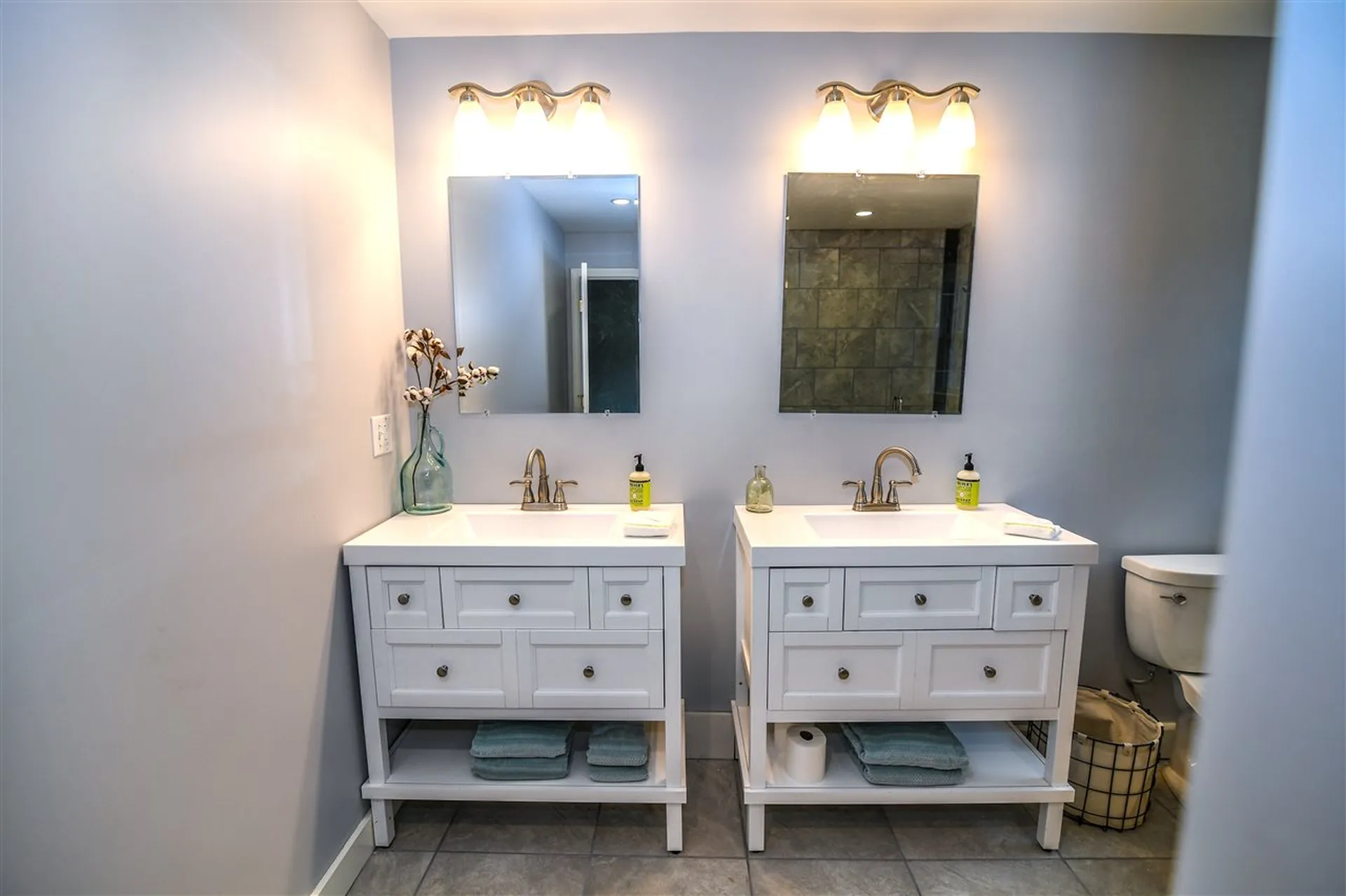 30 Chestnut Way Lee NH 03861