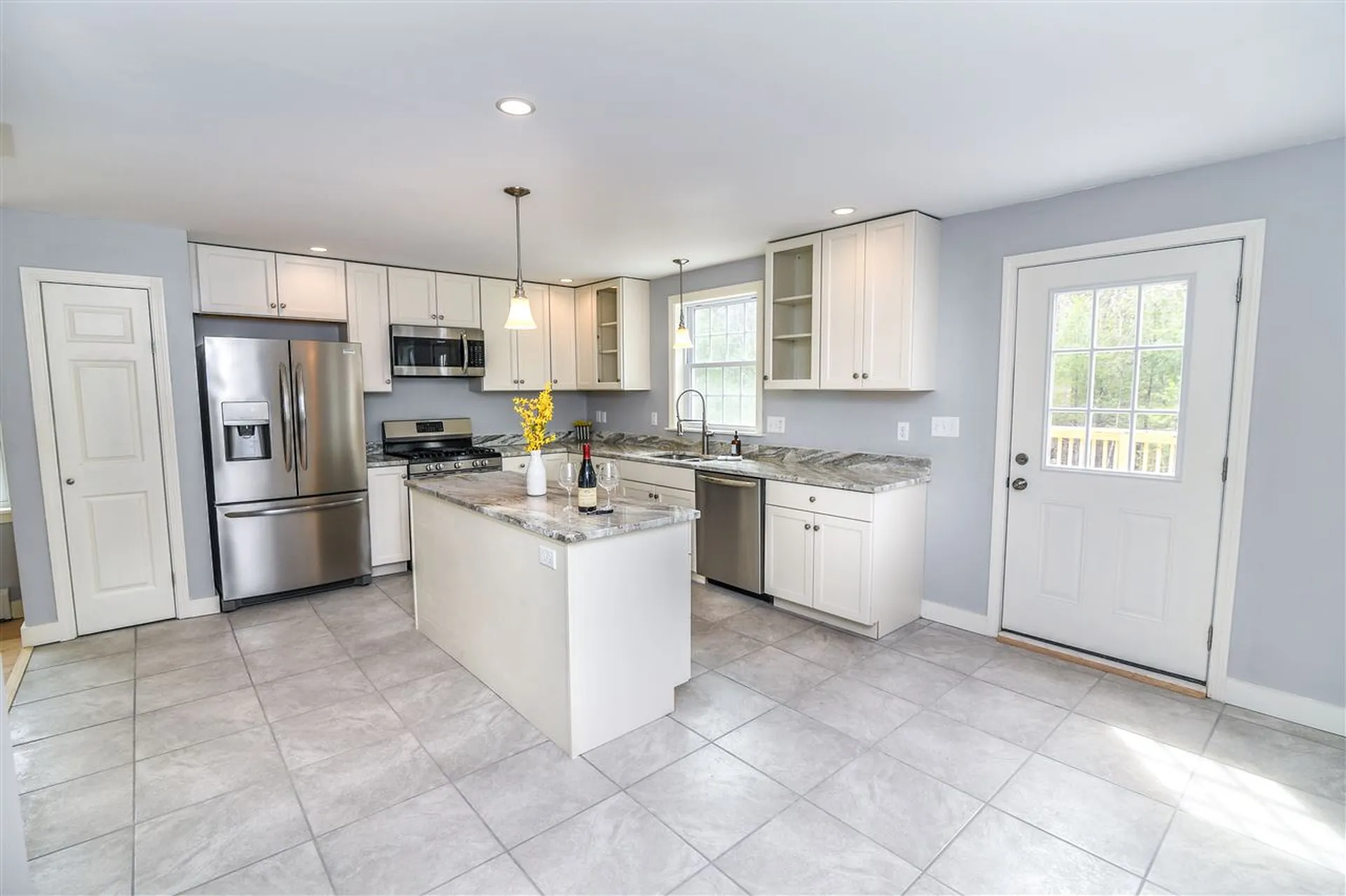 30 Chestnut Way Lee NH 03861