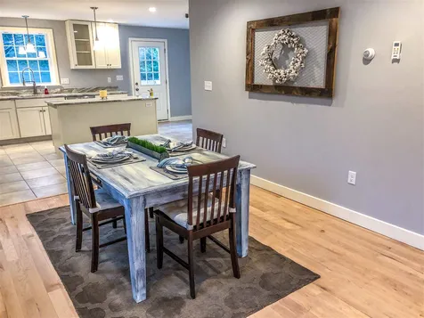 30 Chestnut Way Lee NH 03861