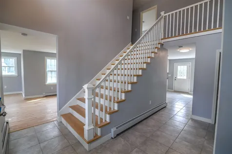 30 Chestnut Way Lee NH 03861