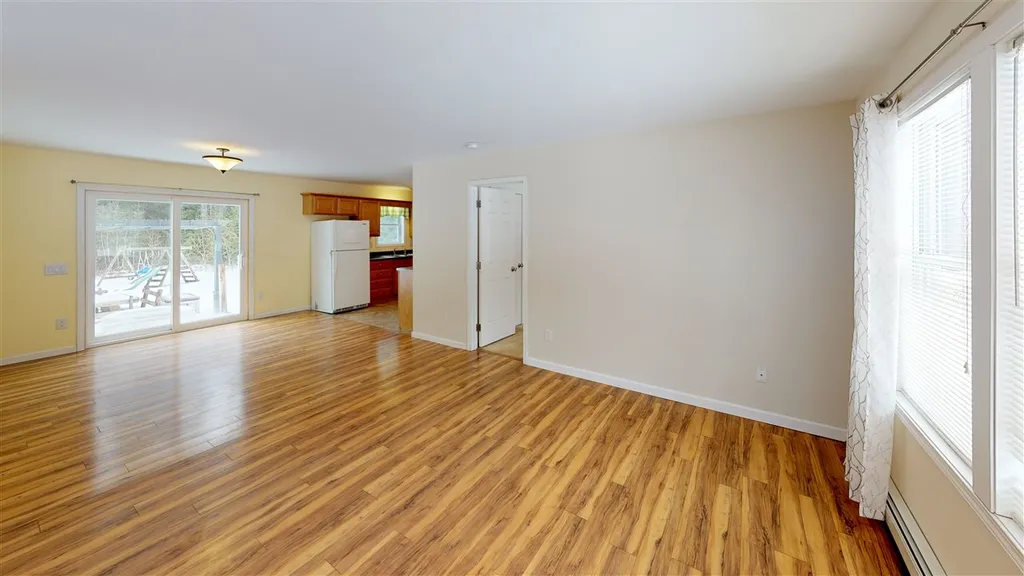 33 Uhlman Drive Thornton NH 03285