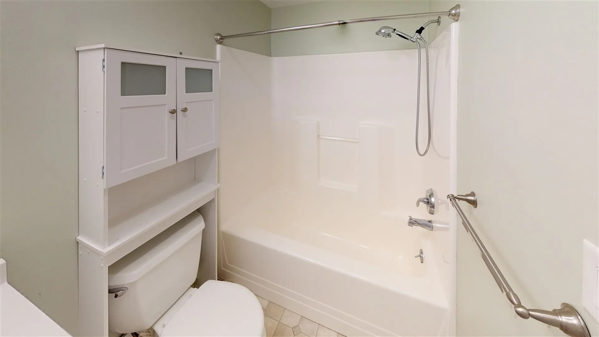 33 Uhlman Drive Thornton NH 03285