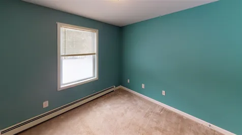 33 Uhlman Drive Thornton NH 03285