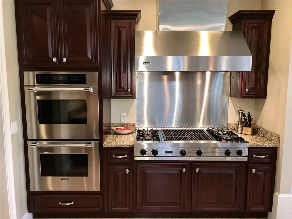 7 Lamplighter Lane Salem NH 03079