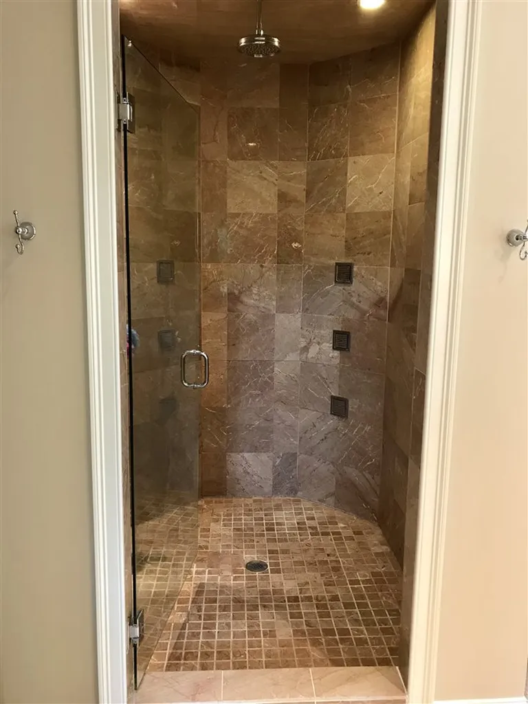 7 Lamplighter Lane Salem NH 03079