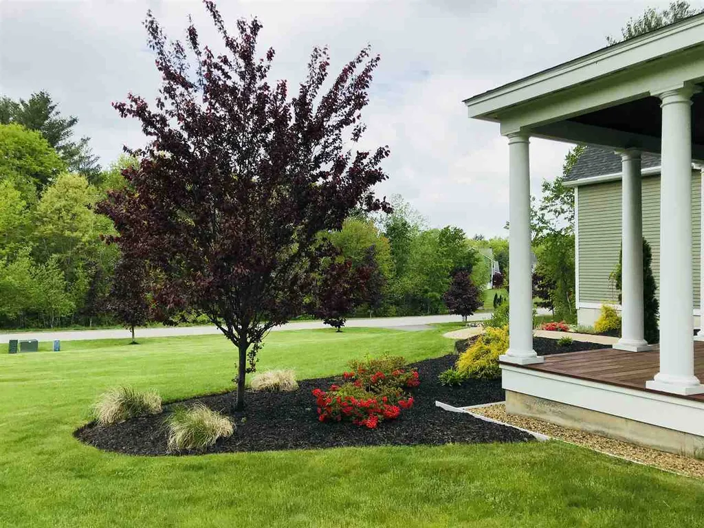 7 Lamplighter Lane Salem NH 03079