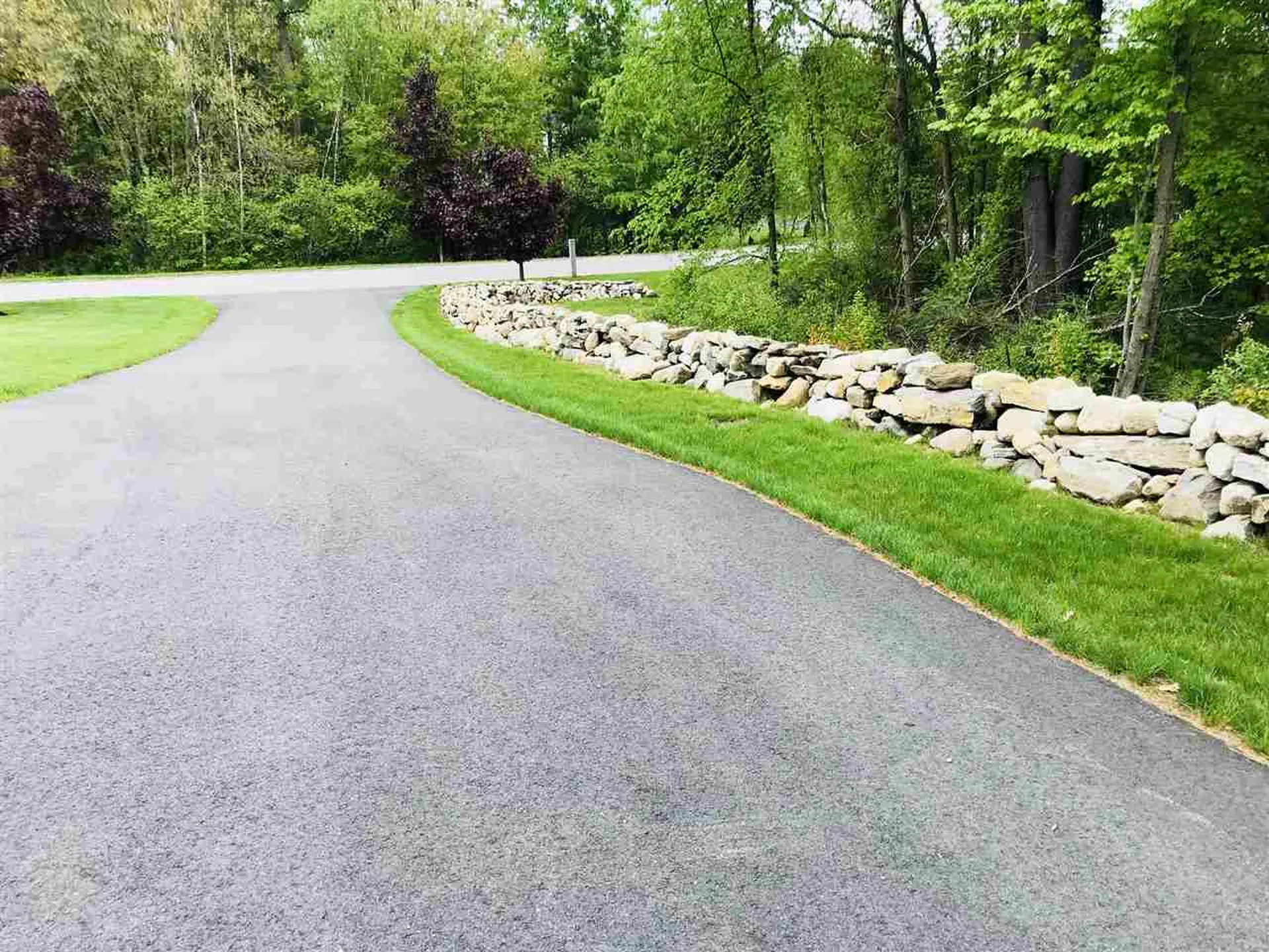 7 Lamplighter Lane Salem NH 03079