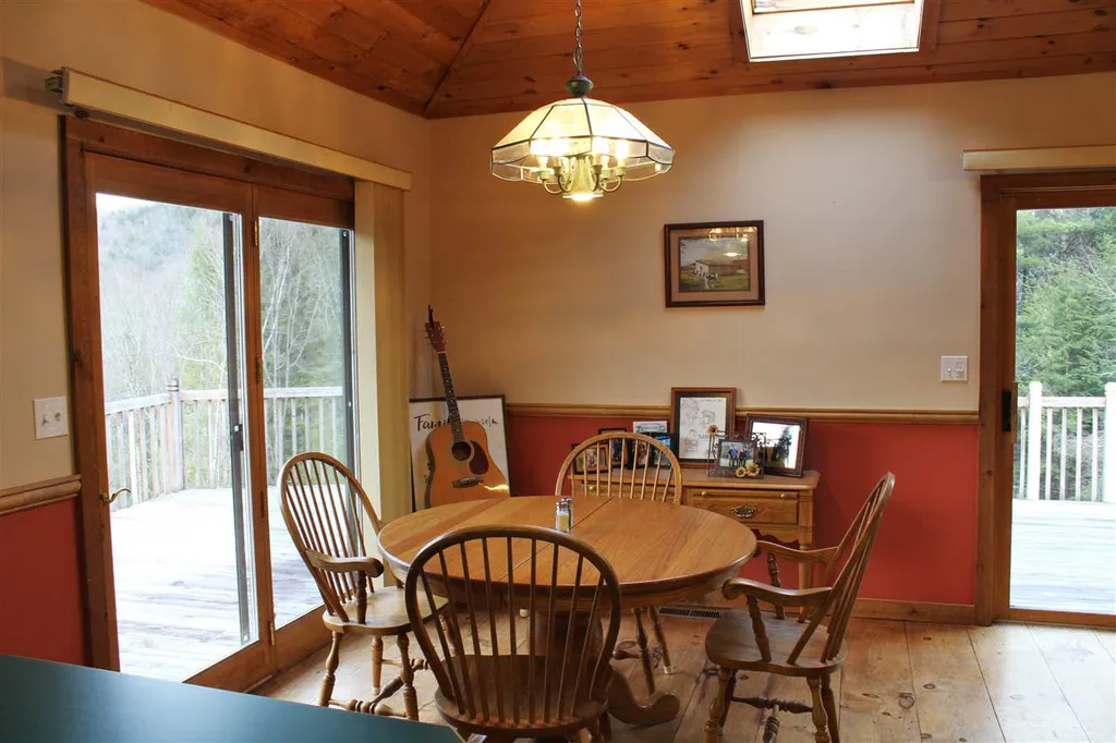 16 Evergreen Lane Hill NH 03243