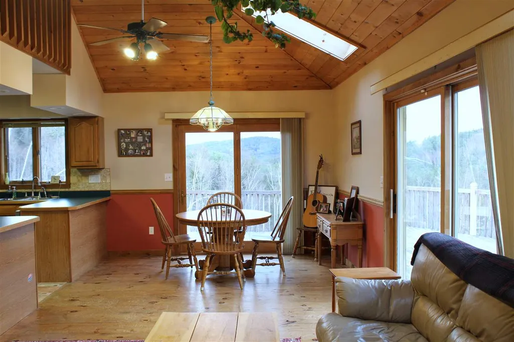 16 Evergreen Lane Hill NH 03243