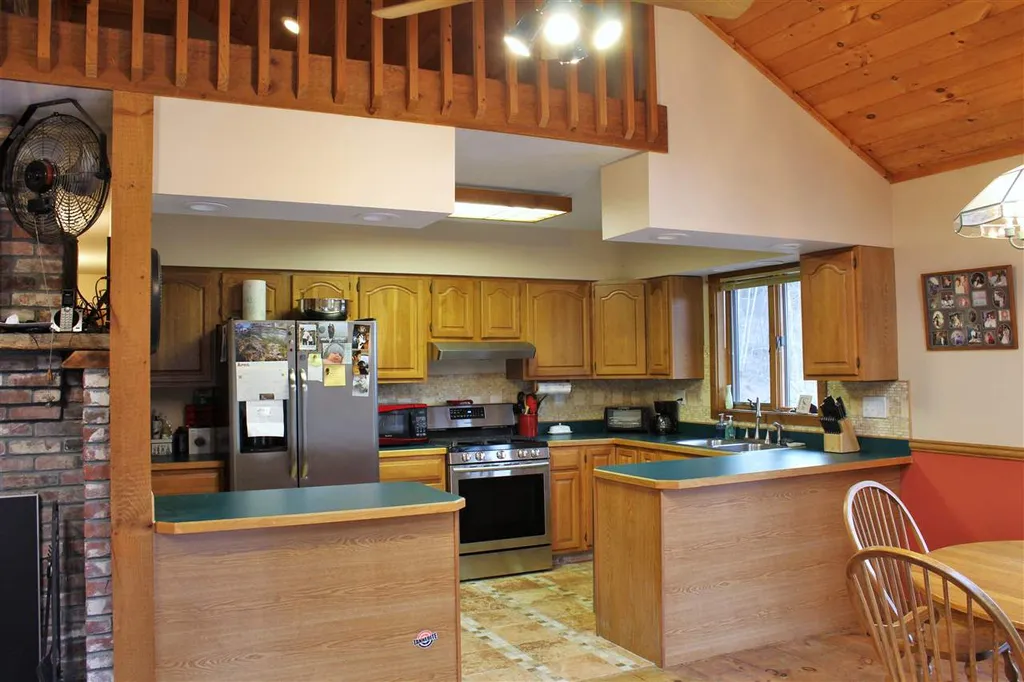 16 Evergreen Lane Hill NH 03243