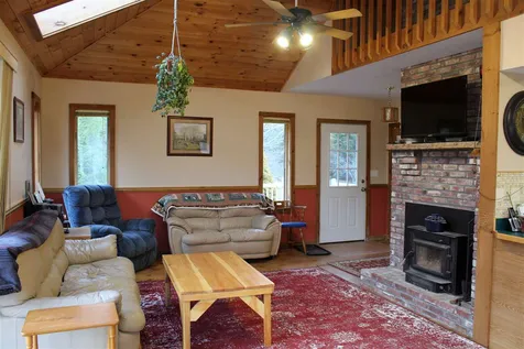 16 Evergreen Lane Hill NH 03243