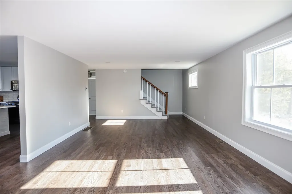 6a Rowes Corner Lane Hooksett NH 03106