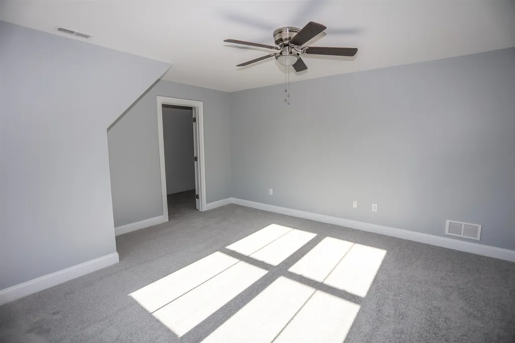 6a Rowes Corner Lane Hooksett NH 03106