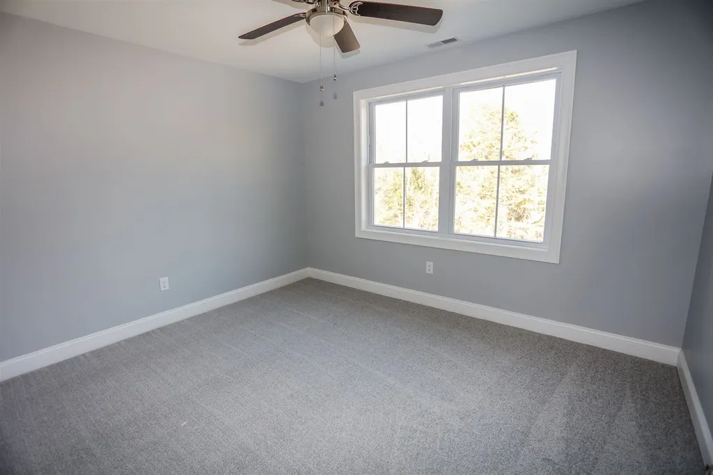 6a Rowes Corner Lane Hooksett NH 03106