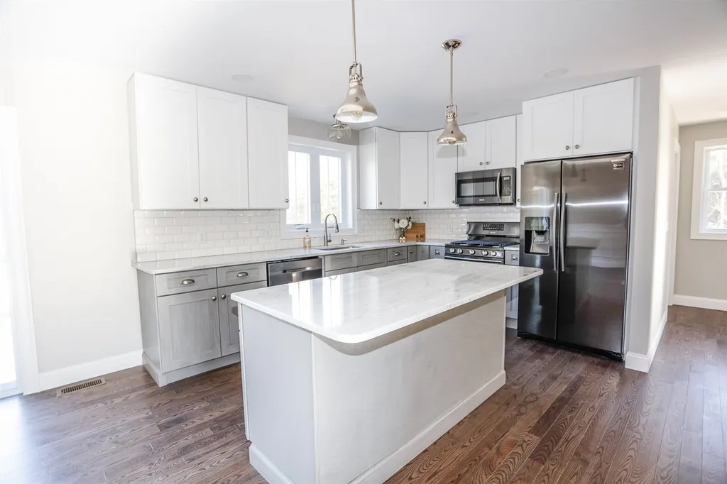 6a Rowes Corner Lane Hooksett NH 03106