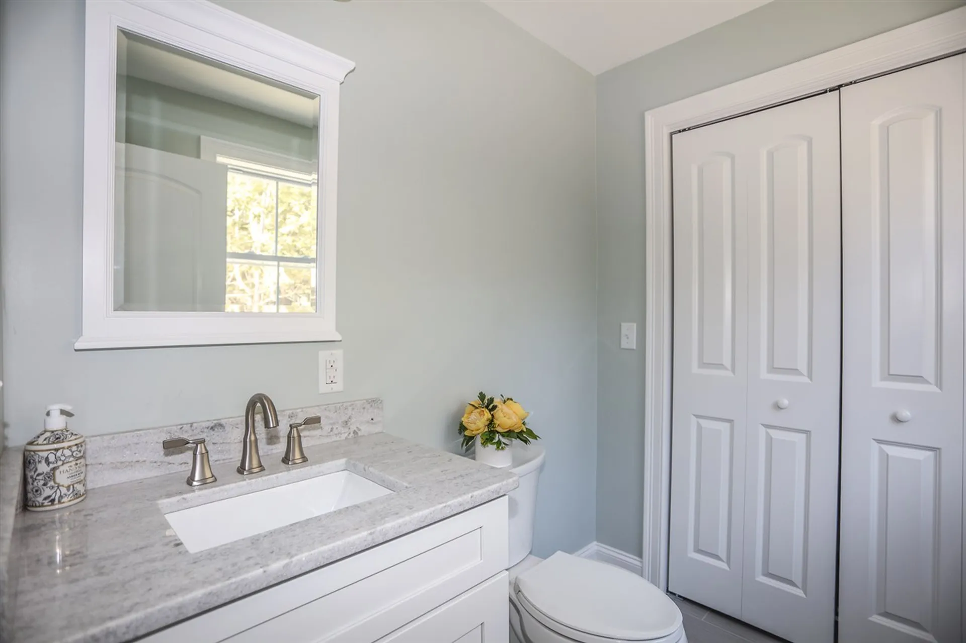 6a Rowes Corner Lane Hooksett NH 03106