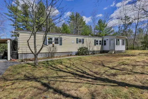 18 Riverside Drive Raymond NH 03077