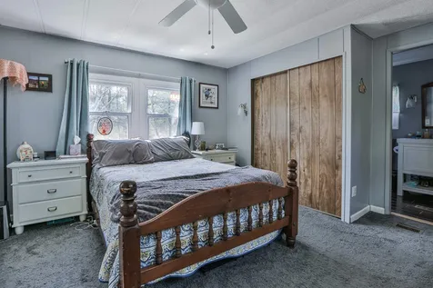 18 Riverside Drive Raymond NH 03077