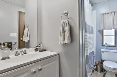 18 Riverside Drive Raymond NH 03077