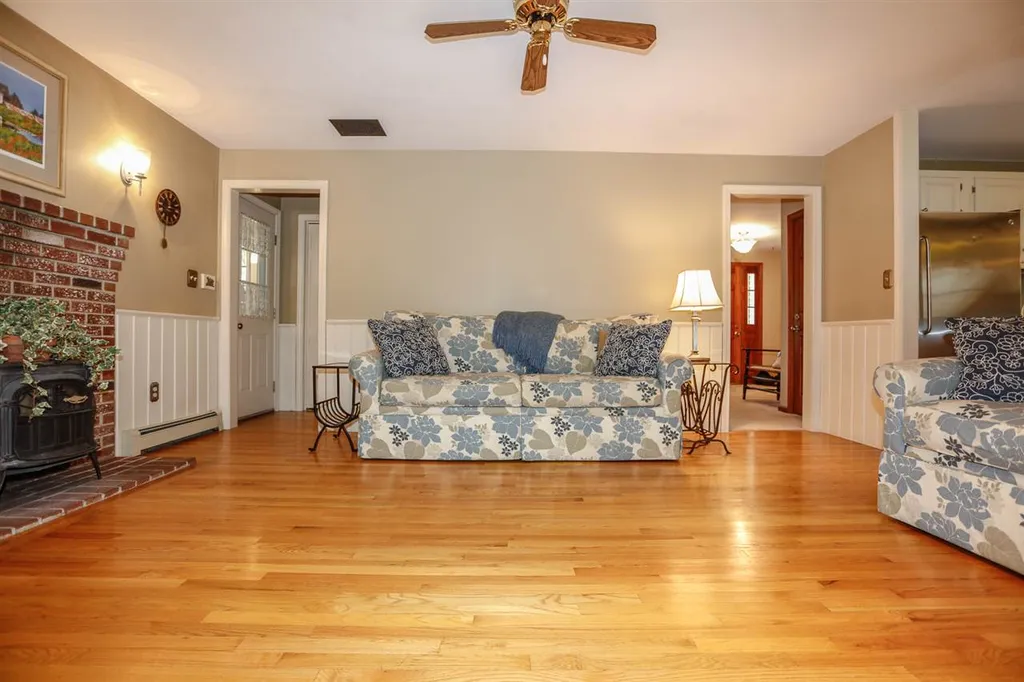 5 Goodwin Road Hampton Falls NH 03844