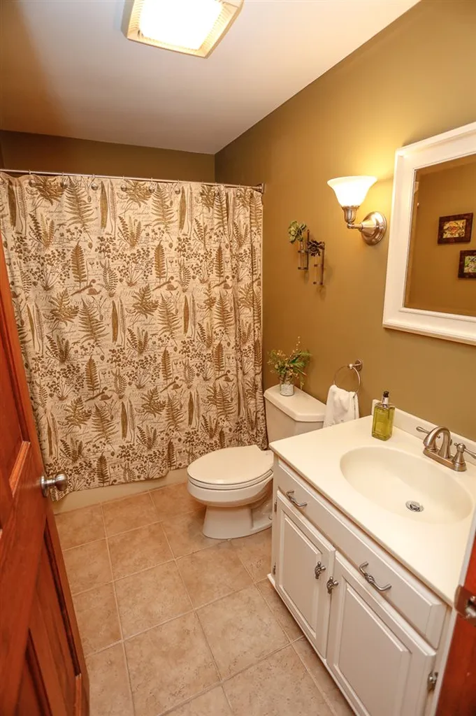 5 Goodwin Road Hampton Falls NH 03844