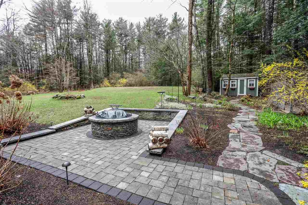 5 Goodwin Road Hampton Falls NH 03844