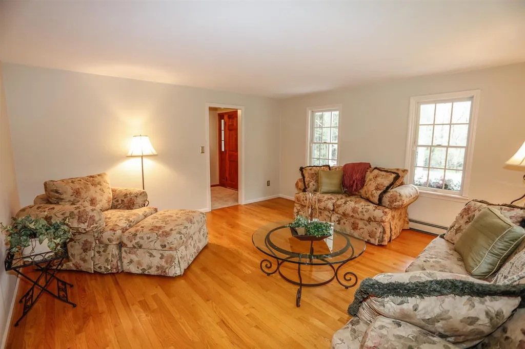 5 Goodwin Road Hampton Falls NH 03844