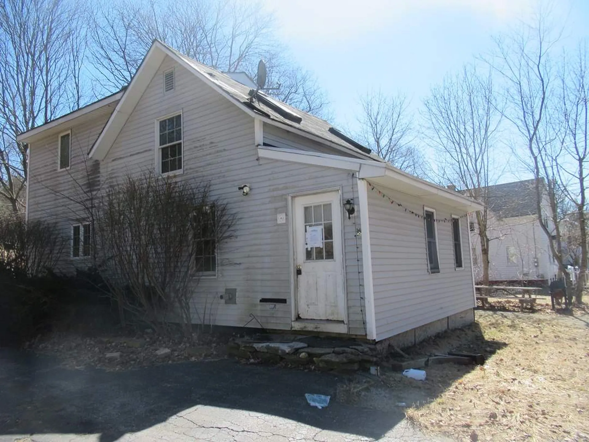 18 Upper Knight Street Keene NH 03431