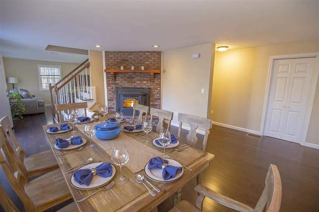 26 Casey Drive Hooksett NH 03106