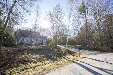 26 Casey Drive Hooksett NH 03106