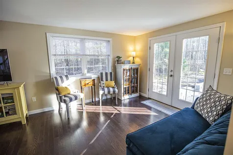 26 Casey Drive Hooksett NH 03106