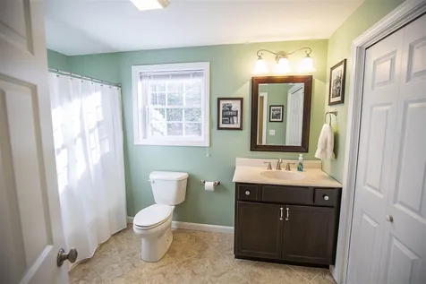 26 Casey Drive Hooksett NH 03106