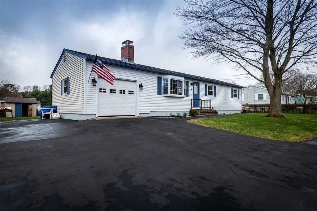 4 Denise Street Portsmouth NH 03801