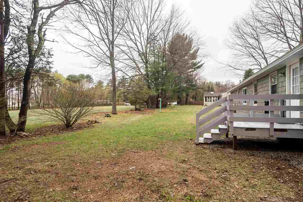 7 Stevens Road North Hampton NH 03862