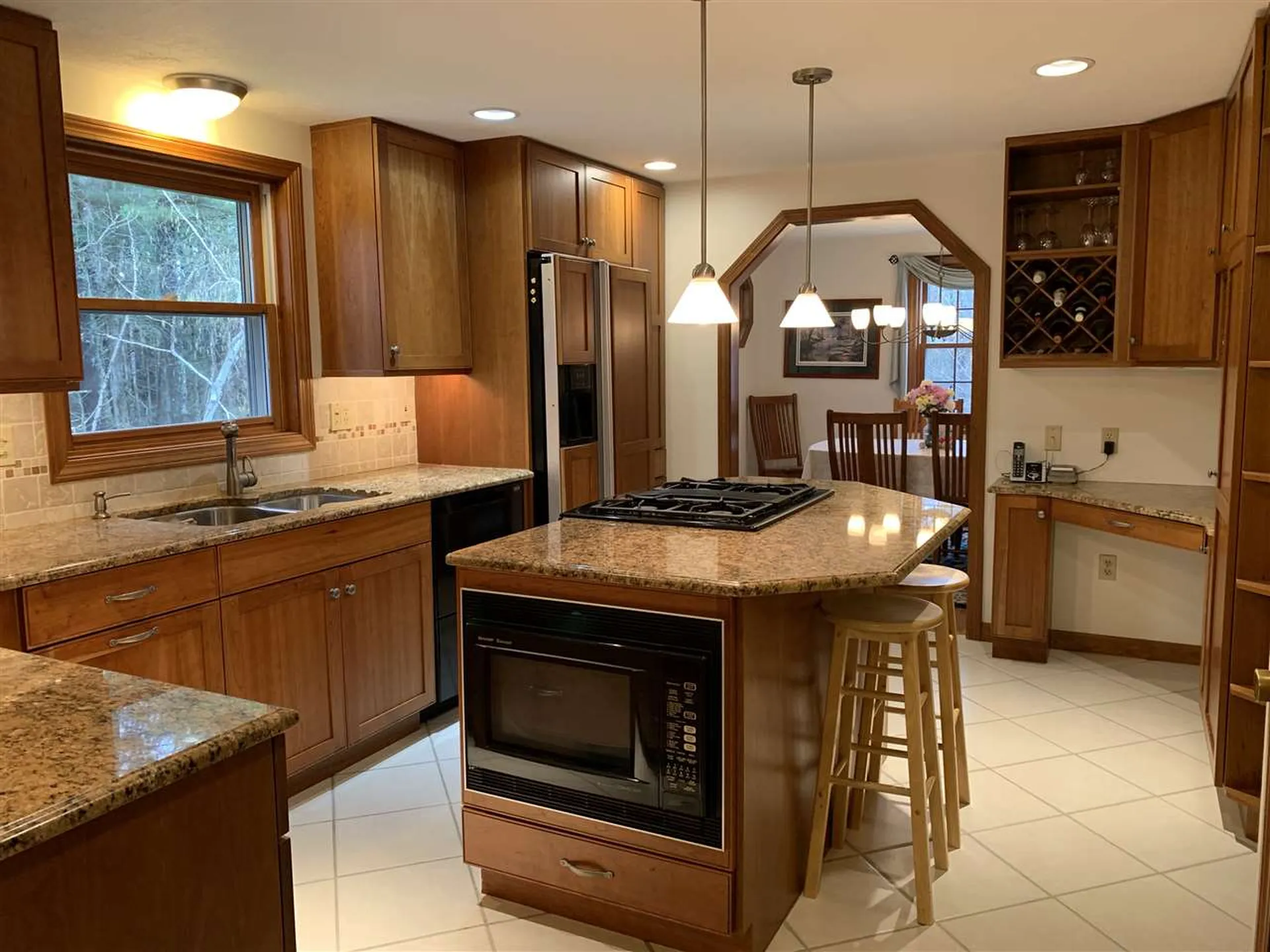 7 Coleman Place Londonderry NH 03053