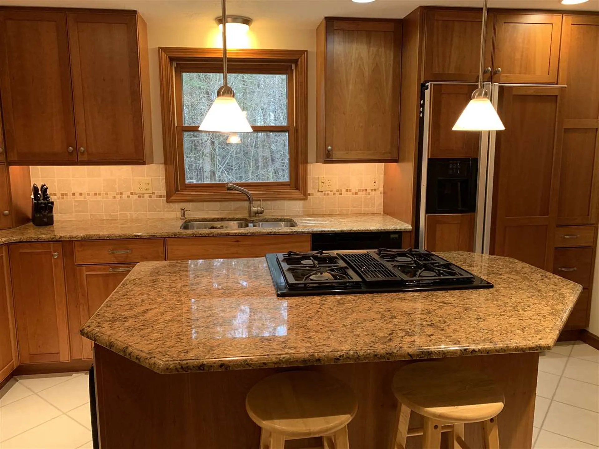7 Coleman Place Londonderry NH 03053
