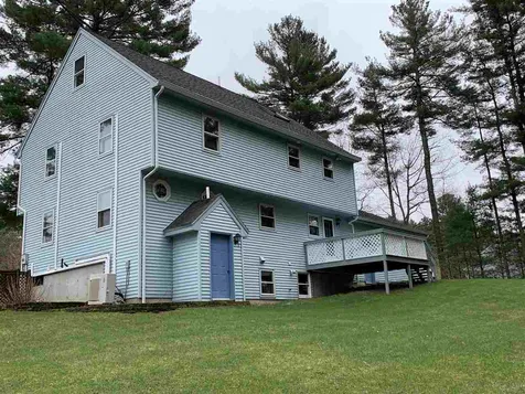 7 Coleman Place Londonderry NH 03053