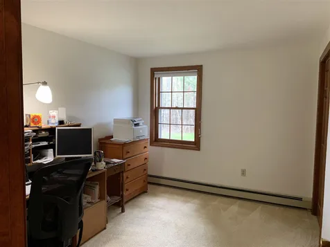 7 Coleman Place Londonderry NH 03053