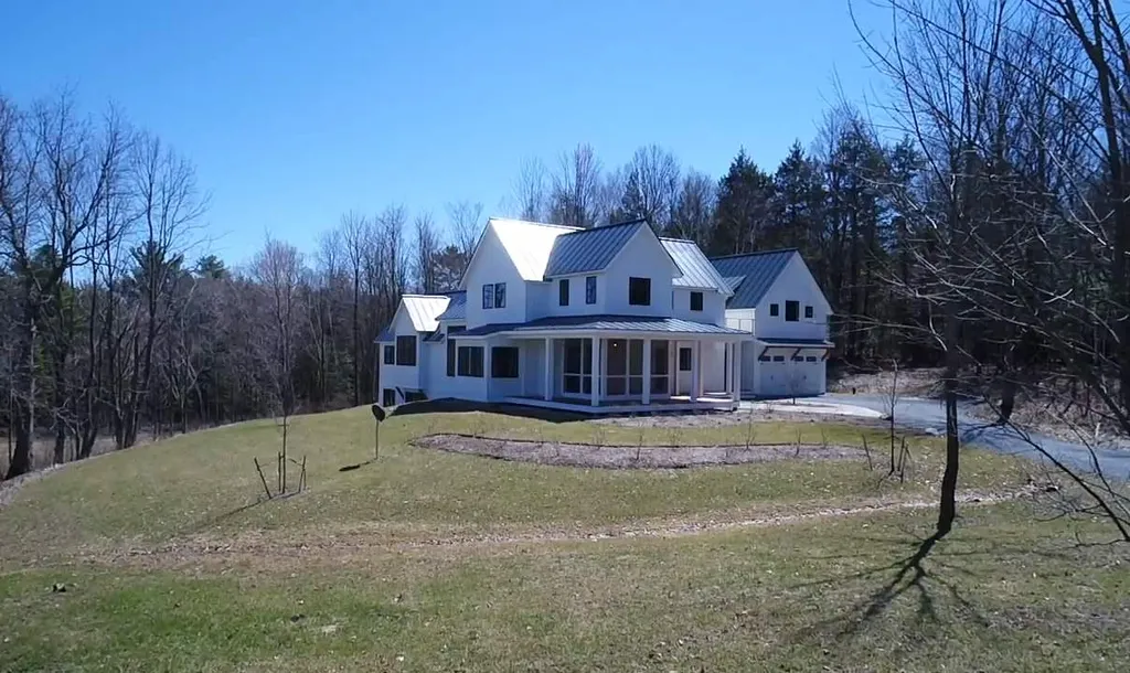 31 Hornbeam Hill Road Cornwall VT 05753