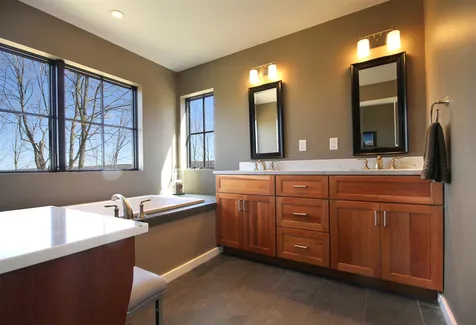 31 Hornbeam Hill Road Cornwall VT 05753