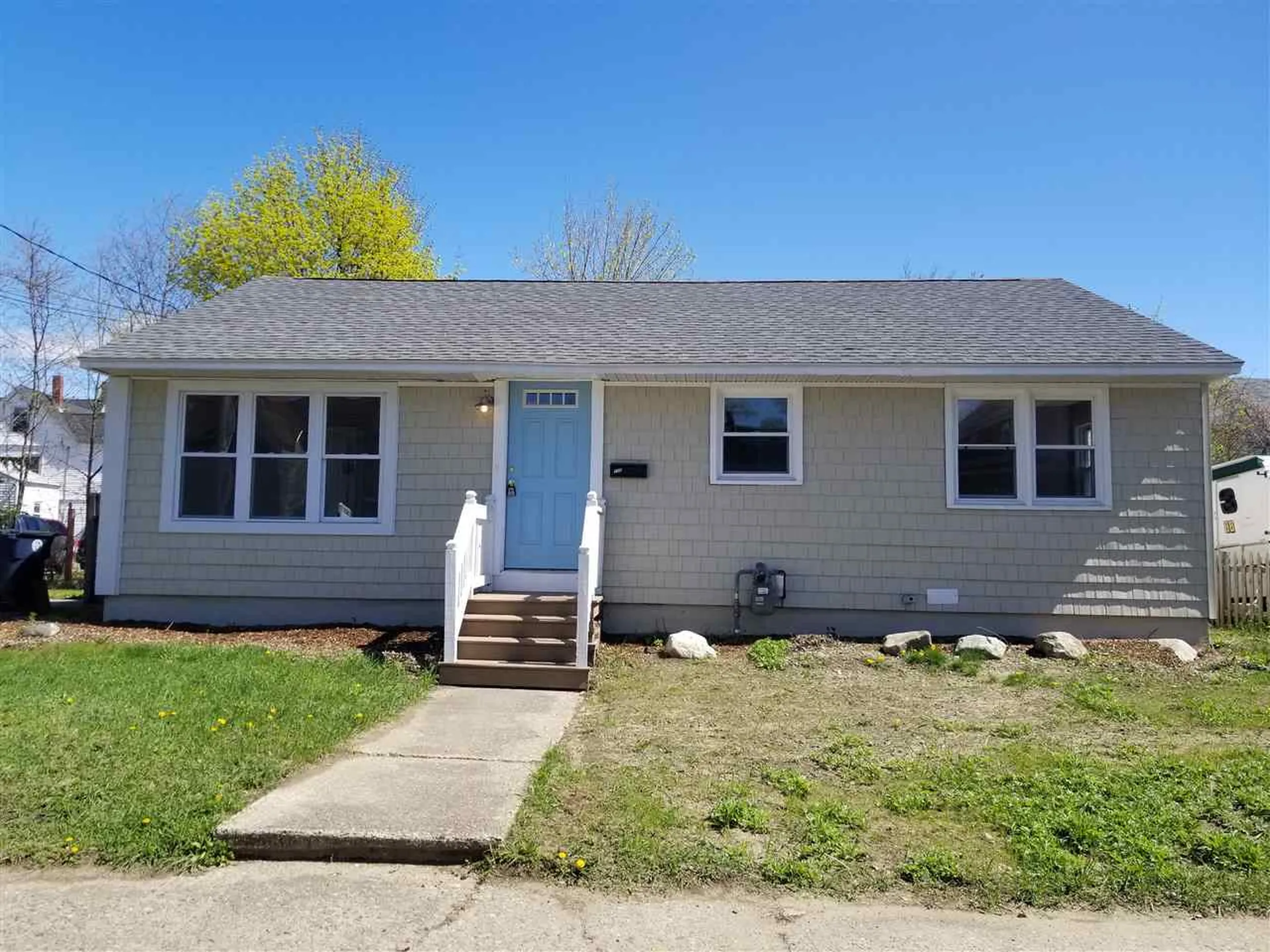 132 Ash Street Nashua NH 03060